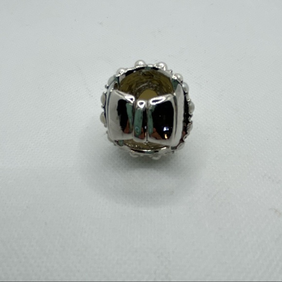 White pearl stretch ring! - Picture 4 of 5